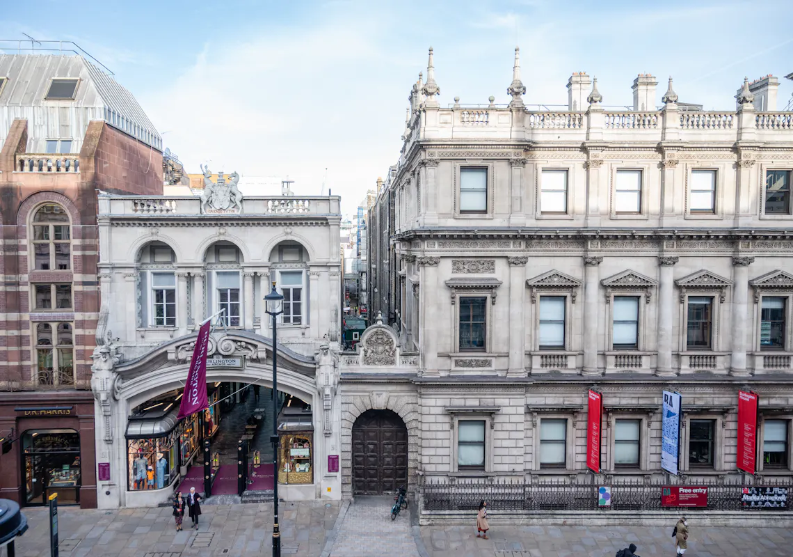 CD5_5909_HR.jpg 175 Piccadilly, London, Office / Serviced Office To Let - CD5_5909_HR.jpg