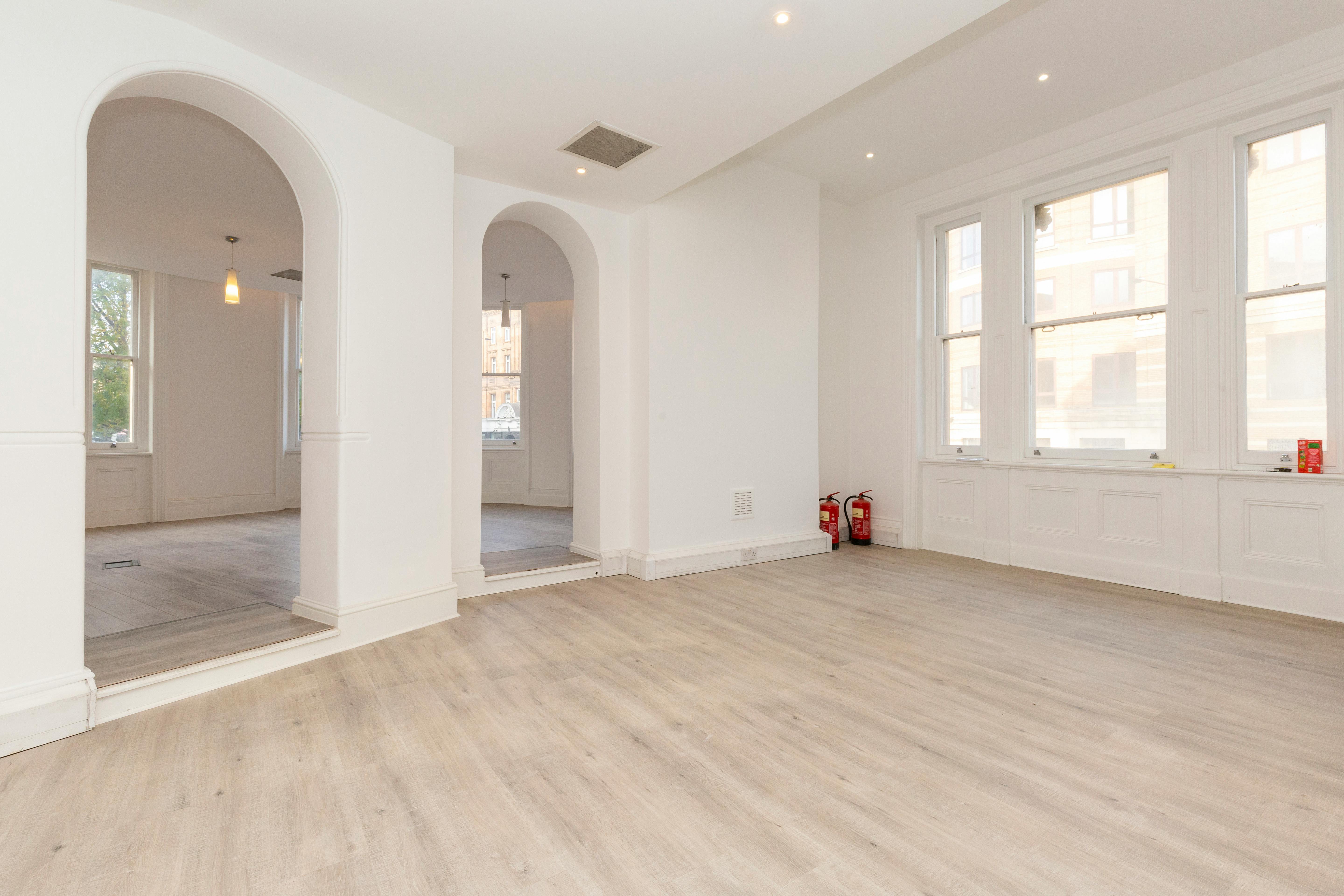 Office in London - photo 4