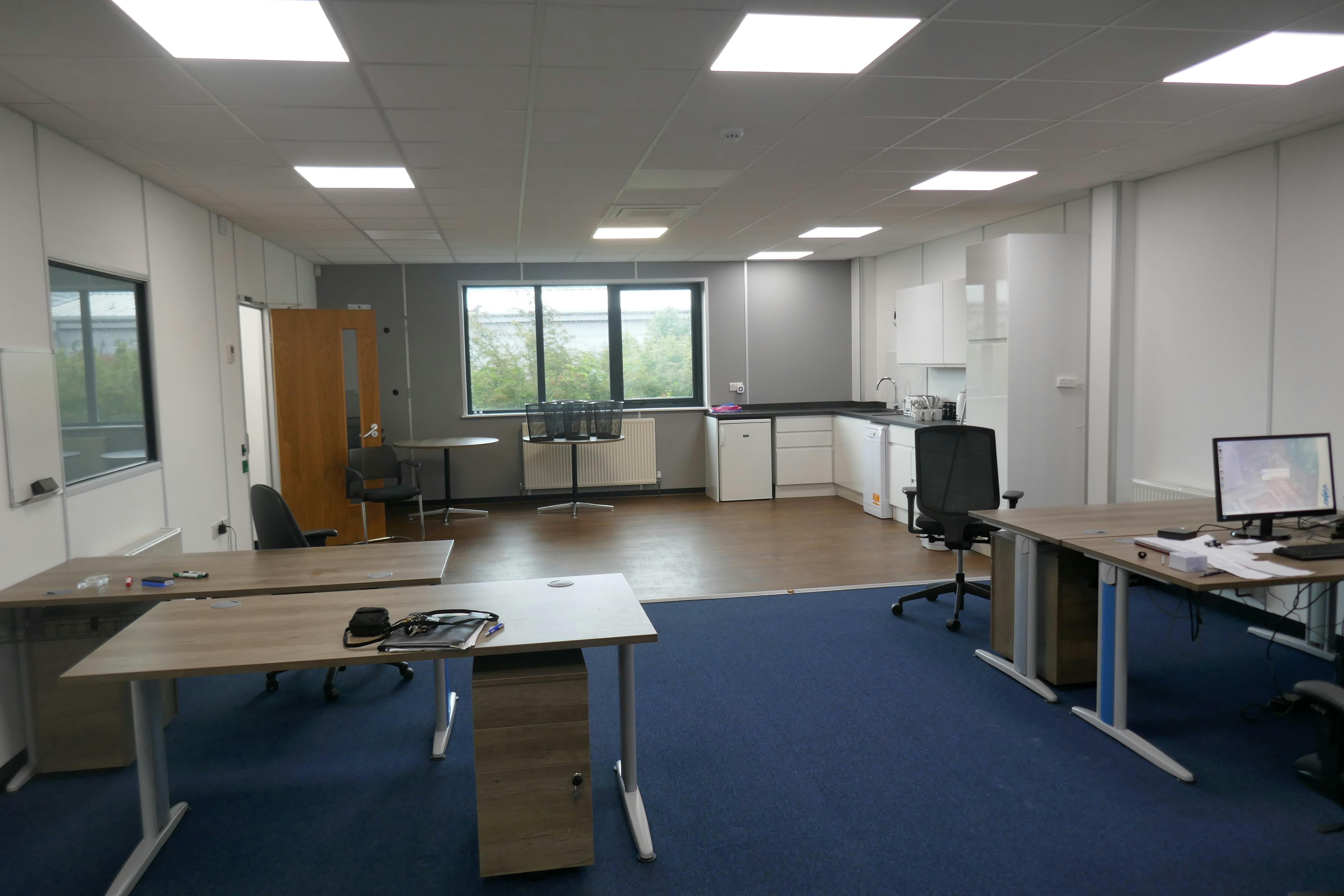 Unit 1, Parkend, Harlow, Industrial To Let - P1020953.JPG