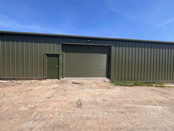 Industrial Units, Oakcroft Farm, Aylesbury, Industrial To Let - WhatsApp Image 2026-05-21.jpeg