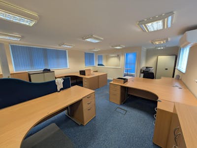 4 Holt Barns, Bordon, Office To Let - 9313.jpg
