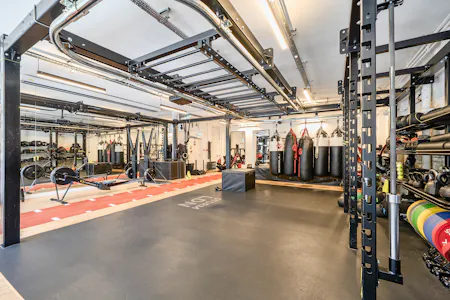 Queens Studios, Queens Park, Retail To Let - 1476866-7-6a294b97d65ad.jpg