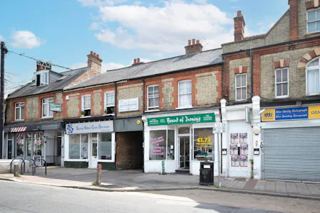 30 High Street, Northwood, Retail To Let - vi1Z5sog.jpeg