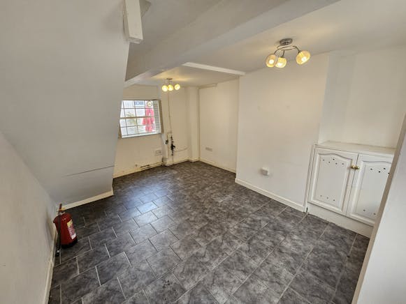 5 Fish Street, Worcester, Retail / Office To Let - Image 4