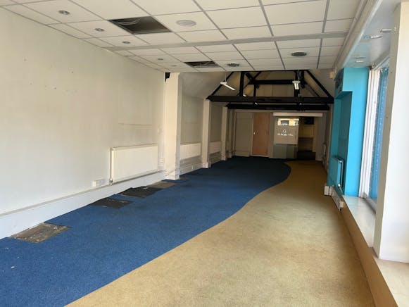 10-12 Denmark Street, Wokingham, Offices / Retail To Let - 25.jpg