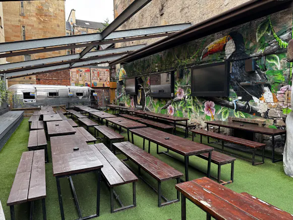 Tiki Bar & Darts Den, 214 Bath Street, Glasgow For Sale - IMG_1739.jpg