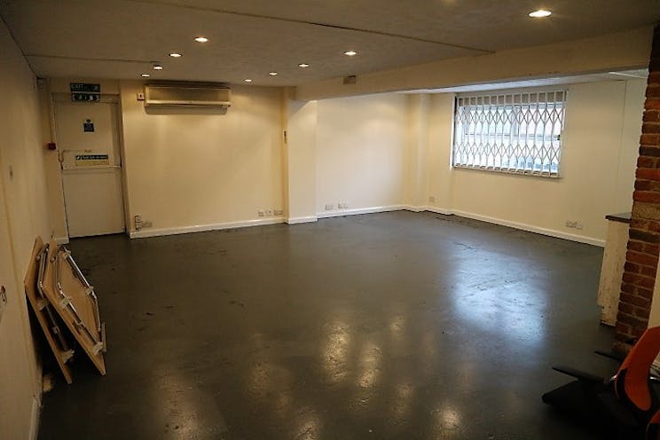 Units C5-C11 Reading Small Business Centre, Reading, Industrial / Warehouse / Investment For Sale - Weldale Street Unit C8 GF 1.JPG