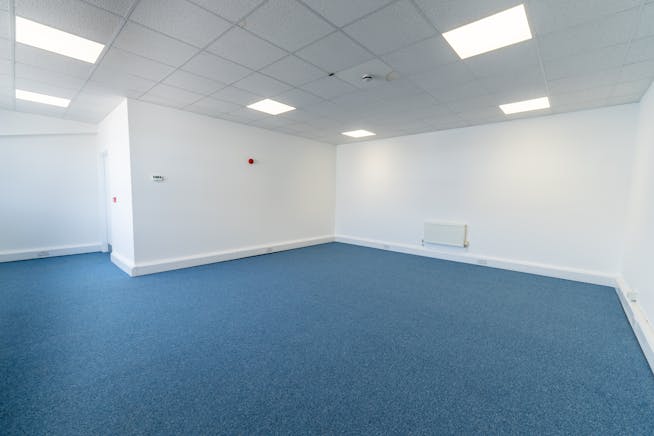 Unit 10, Redhill 23 Business Park, Redhill, Industrial To Let - Unit 10-10.jpg