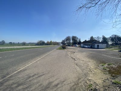 Forward Garage and workshops, Sherborne, Industrial/Logistics To Let / For Sale - IMG_0861.JPG