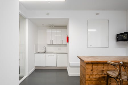 37 Heneage Street, London, Industrial / Retail To Let - Heneage St 37 NEW  Low Res 4.jpg