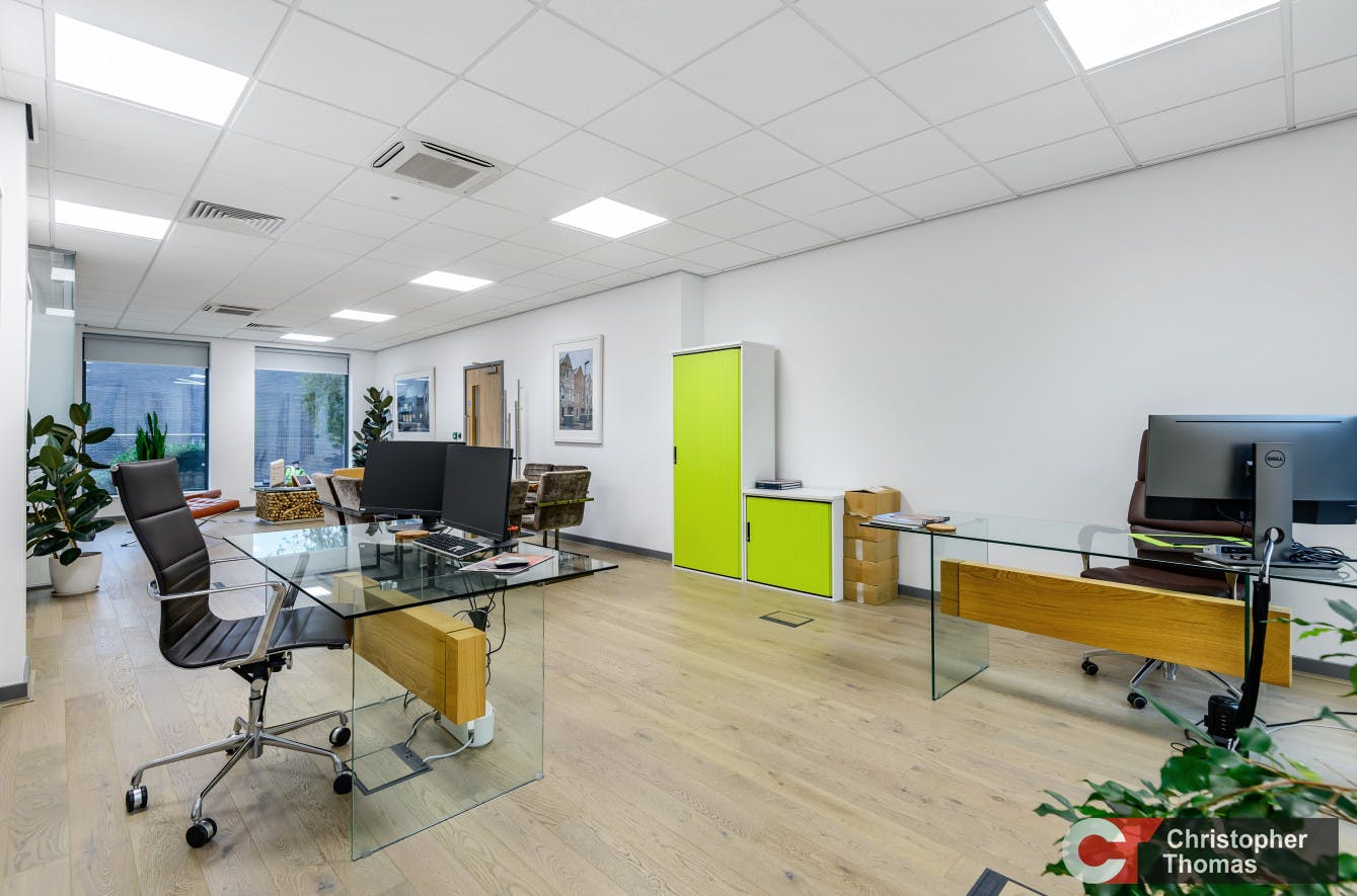 York House, Sheet Street, Windsor, Office To Let - e37ab90d0b414184a369d437bc795e22.jpg