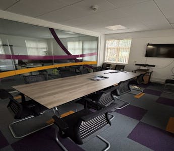 Ty'r Efail & Ty'r Felin, Pontypool, Office For Sale - Ty'r Efail Interior