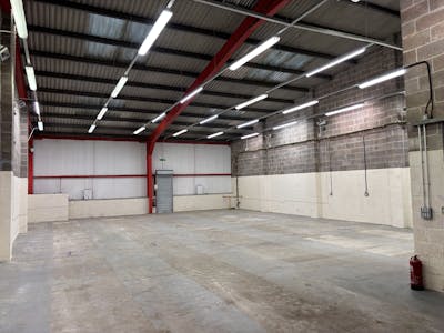 Unit 22, Kenfig Ind Estate, Port Talbot, Industrial To Let - Int pic 22 Kenfigjpg 2.jpg