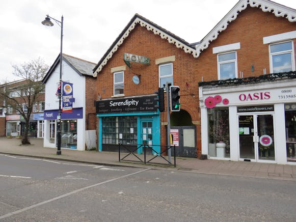295 Fleet Road, Fleet, Retail To Let - IMG_1960.JPG