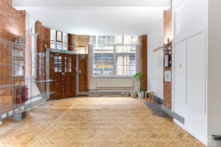 The Factory, 1 & 3B Underwood Row, London, Office For Sale - 1-3b-Underwood-Row-N1-7LZ-Shoreditch-Hoxton-Old-Street-District-Office-Showroom-Studio-For-Sale-To-Let-Internal21-Dominion.London.jpg