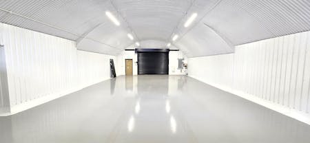 Arch 451 & Arch 452, Andre Street, London, Industrial To Let - 20260508_124746 - Edited.jpg