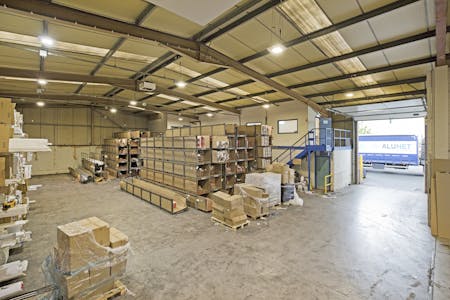 1-3 Riverside Way, Dewsbury, Industrial To Let - IMG_4556.jpg