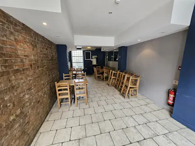 242 Burton Road, Manchester, Leisure / Retail To Let - 20260701_135446.jpg