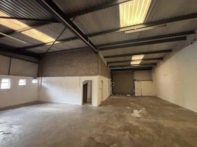 Unit 40 and 41, Albion Industrial Estate, Pontypridd, Industrial To Let - IMG_6395.jpeg