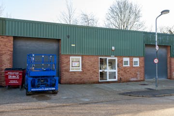 Unit 7 Sphere Industrial Estate, Campfield Road, St. Albans, AL1 5HT