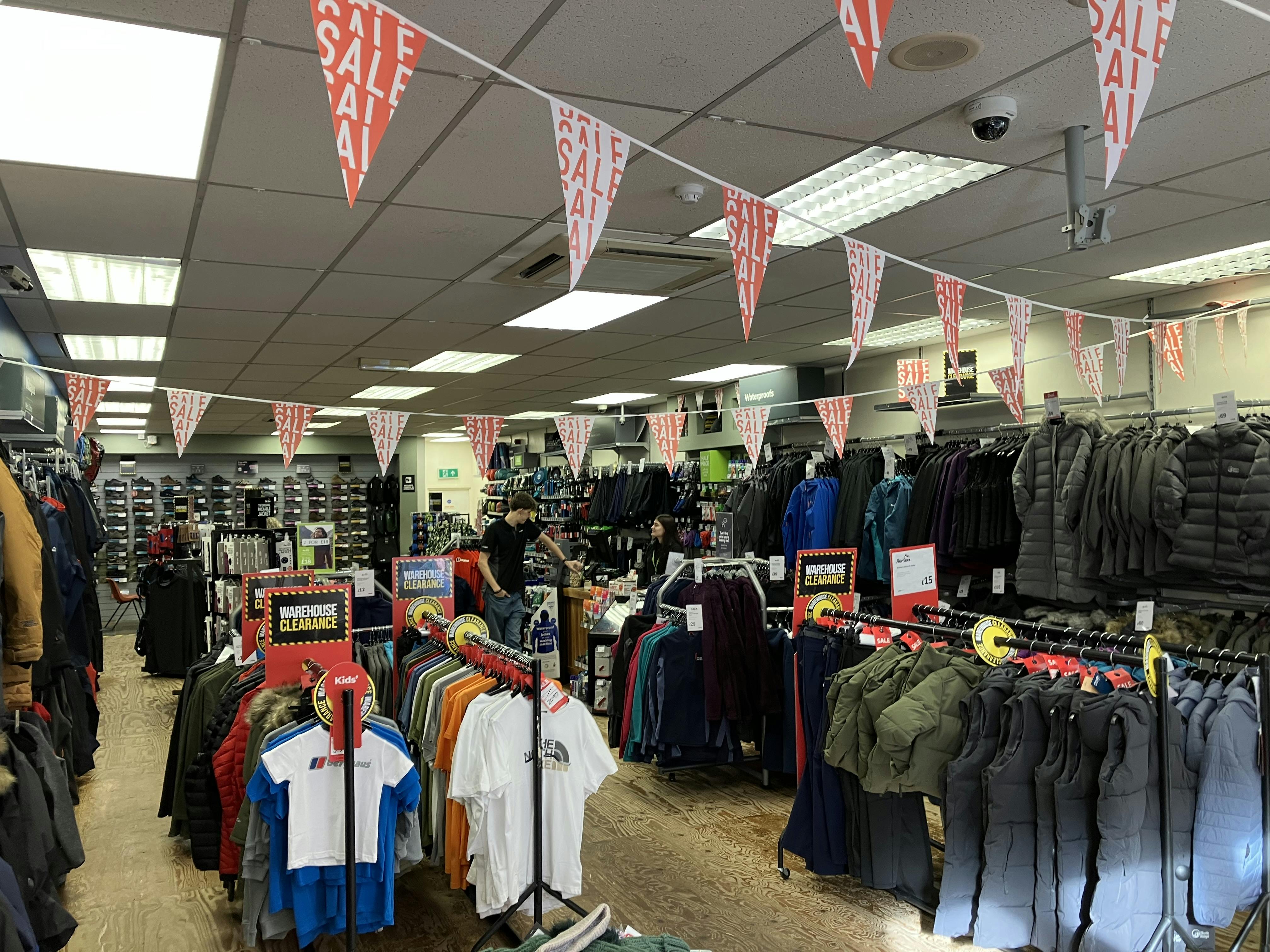 158 Fleet Road, Fleet, Retail To Let - IMG_0356.JPG