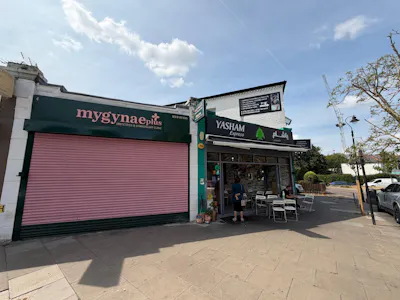 St. Johns Parade, London, Retail For Sale - WhatsApp Image 2026-07-27 at 09.48.05 (2).jpeg