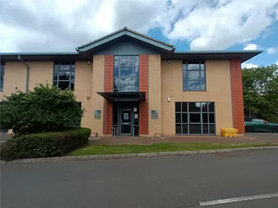Unit G, Old Stratford Business Park, Unit G, Milton Keynes, Office For Sale - 3c9bcac1f0e5031300cc9e9bd38be75b.jpeg