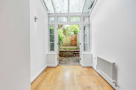 Finborough Road, London To Let - Living Room