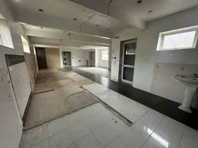 102 Albert Street, Slough, Retail / Retail - Out Of Town / Showroom / Studio / Workshop / Trade Counter To Let - 102 Albert St rear area 2.jpg