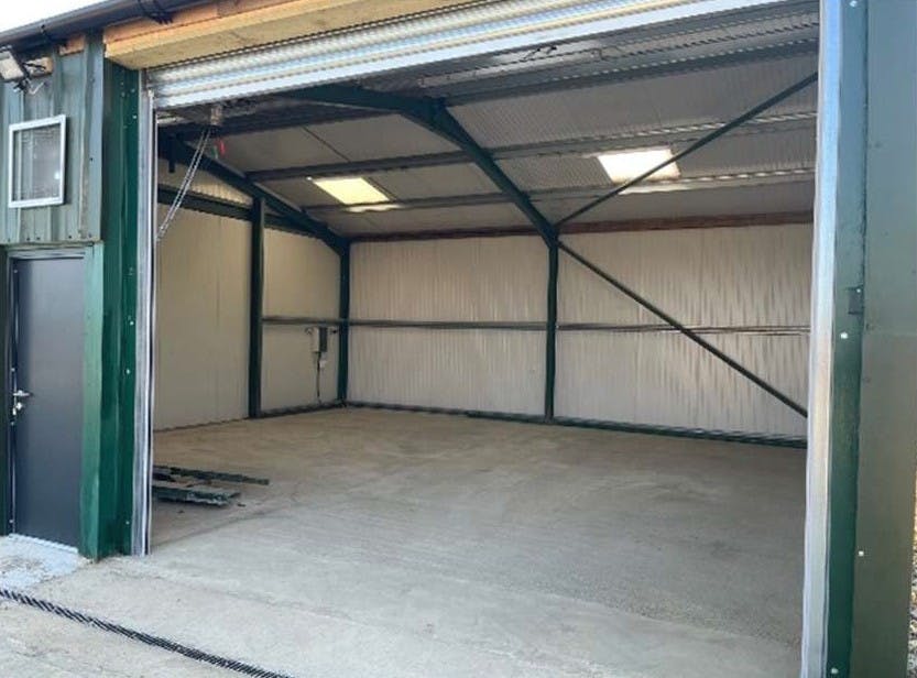 Unit 22, Matts Lodge Farm, Northampton, Other / Industrial To Let - Roller Shutter