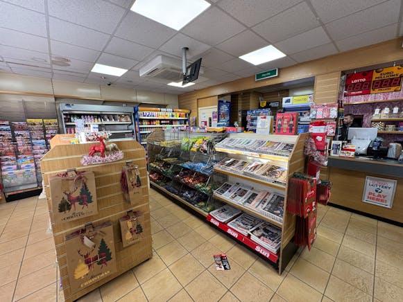 Established Newsagents & Post Office, 16G Main Road, Glasgow For Sale - IMG_1249.jpg