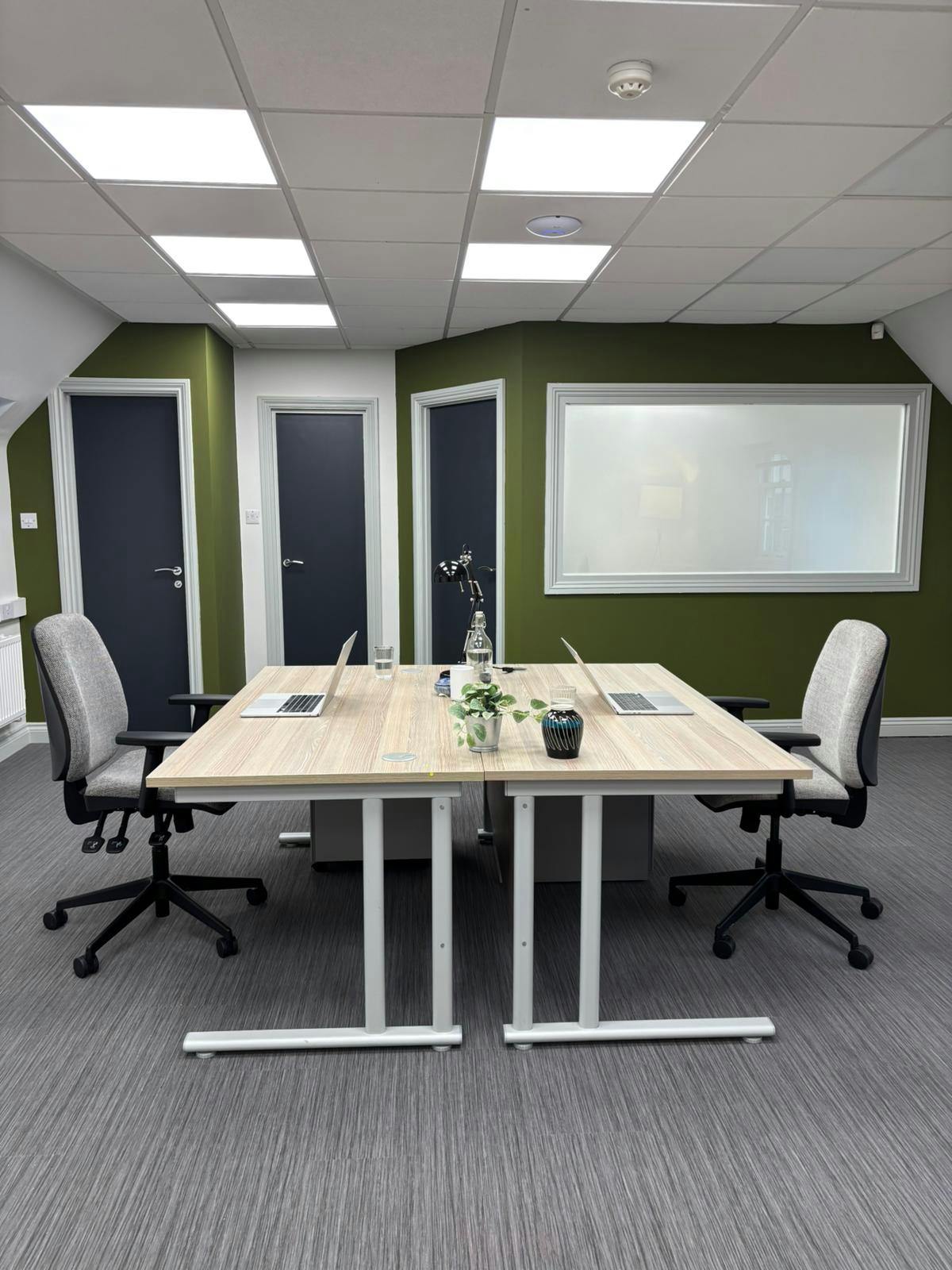 17 White Horse Yard, Towcester, Office / Serviced Office To Let - topfloor5.JPG