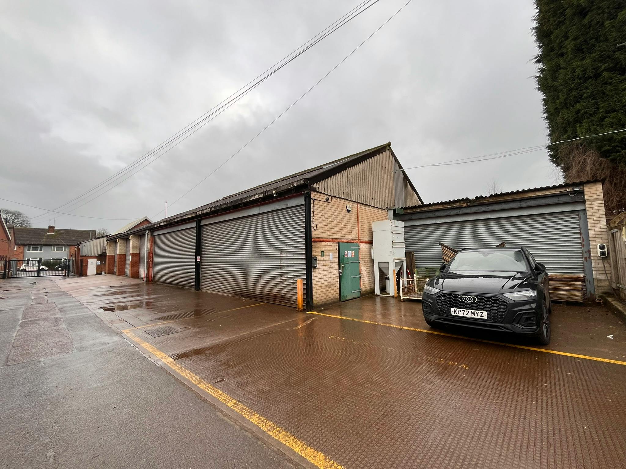 206-208 Bellingdon Road, Chesham, Development / Industrial For Sale - IMG_3093.JPEG