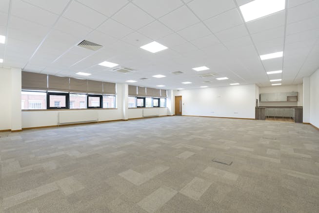 Banbury 112, Banbury Cross, Banbury, Warehouse & Industrial To Let - IWCA270825121.jpg