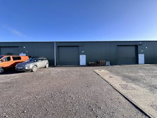 Unit 2, Thame, Industrial To Let - IMG_9807 2.jpeg