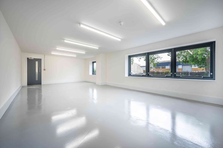 Units 2, 3 & 4 Riverview, Reading, Industrial / Warehouse To Let - Unit 3 Riverview, Reading