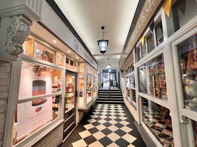 3 Westminster Arcade, Harrogate, Retail To Let - image00001.jpeg