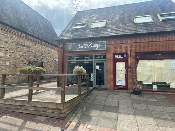 1A St. Johns Street, Bury St. Edmunds, Retail To Let - IMG_7226.JPG