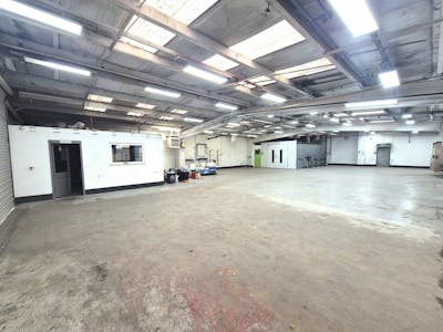 Unit L3 & L4, Stockport, Industrial/Logistics To Let - 20250904_135614.jpg