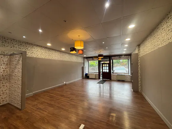 11 Eaglesham Road, Glasgow, Retail To Let - 11 Eaglesham Road