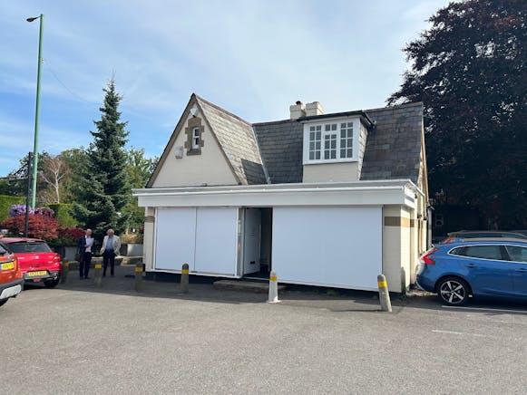 Broomhall Lodge (formerly Chancellors), Sunningdale, Offices / Retail For Sale - 12.jpg