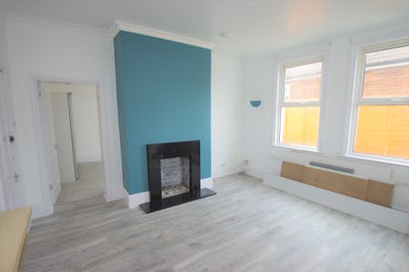 Ash Lodge, Watford, Investment For Sale - IMG58534.JPG