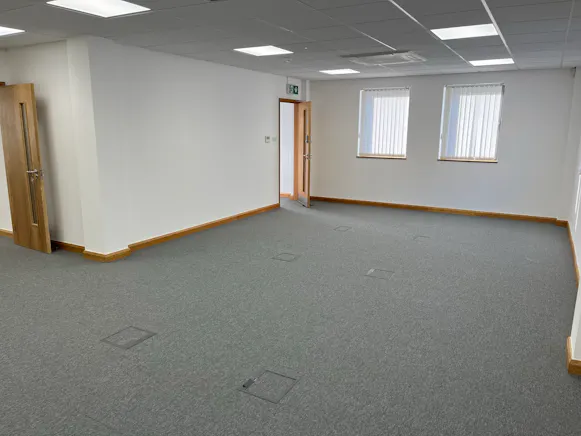 Ground Floor Offices, Unit 7 Bell Business Park, Aylesbury, Offices To Let - IMG_0077.JPEG