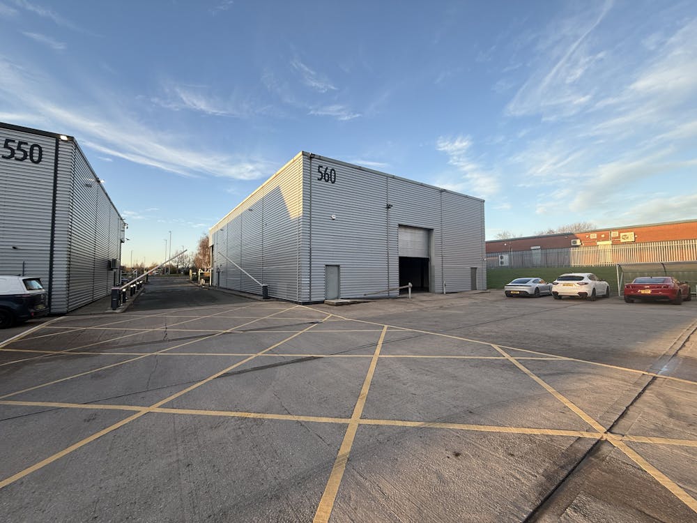 Unit 560 - IMG_8067.jpg