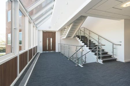 1 Heathrow Boulevard, Office To Let - 26a5e64fbaa6a4c4172e0f74f2eab1d85d6733f1.jpg