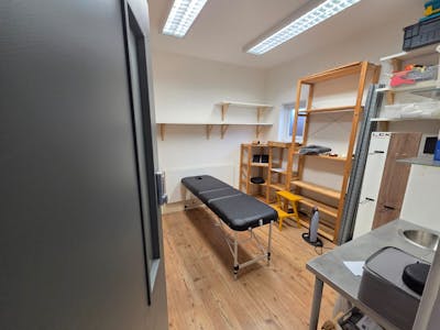 721 London Road, Westcliff-on-Sea, Residential Flat / Mixed Use / Retail For Sale - WhatsApp Image 20203-06 at 09.33.42.jpeg