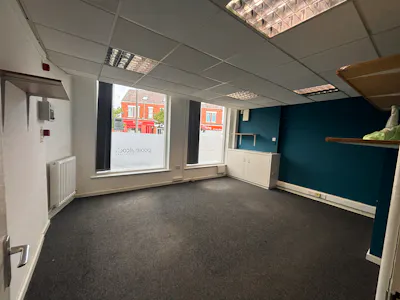 222-224 Nantwich Road, Crewe, Office / Retail To Let / For Sale - Ground floor