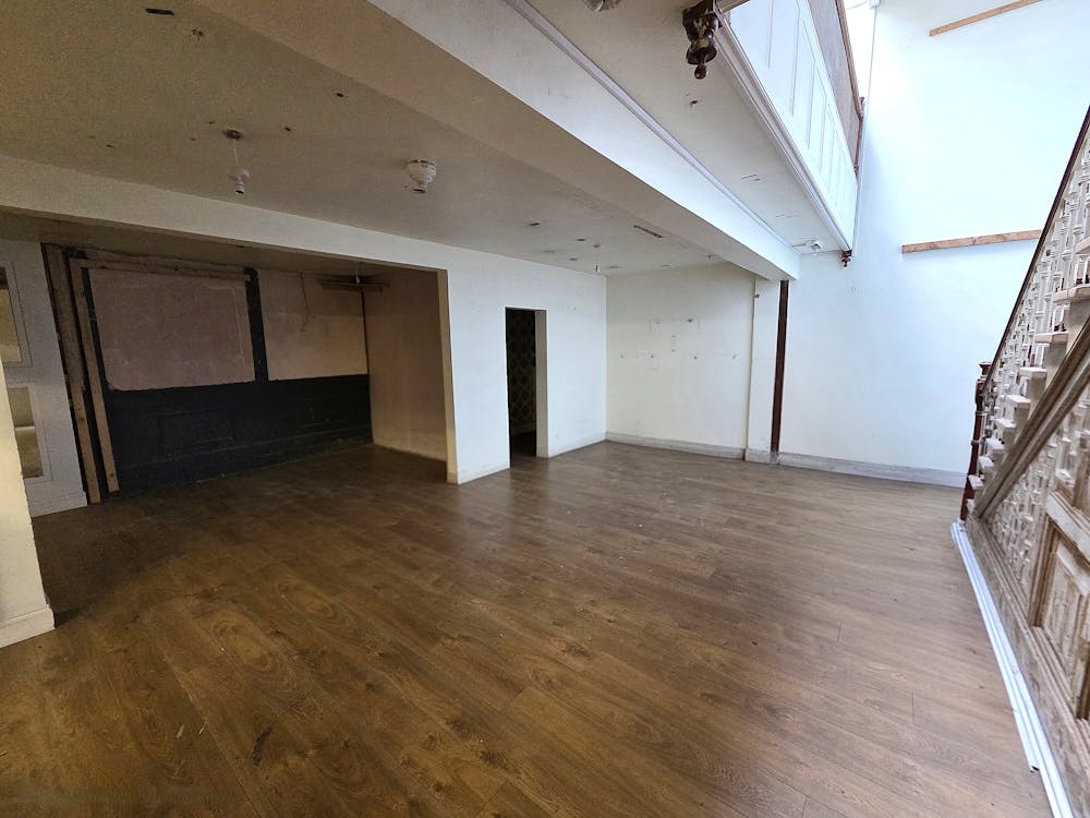 Unit 12/14 Market Parade, 51-54 Patrick Street - 20260420_142955(1).jpg