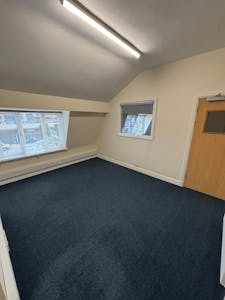 Offices, 70 Waters Green, Macclesfield, Office To Let - IMG_5449.jpg