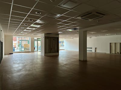 11a Bancroft, Hitchin, A3 (Restaurants and Cafes) / Bar / Bar / Club / Cafe (A1) / Class E Retail / Leisure / Convenience Store / E Class restaurant (with extract) / E Class Retail / Leisure (no extract - Open A1) / Food & Beverage / Gym / Leisure / Pub / Bar / Club / Restaurant / Cafe / Retail / High Street Retail / Retail - In Town To Let - Image 8